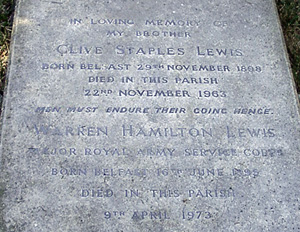 Epitaph on the grave of C. S. Lewis and Warren Lewis. Photo by Ferrell Jenkins. Biblicalstudies.info.